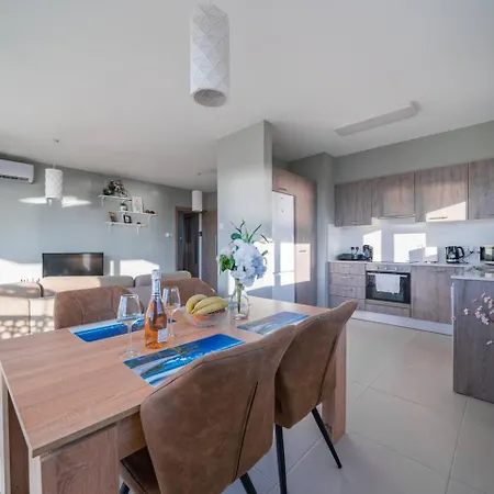 Apartment Majestic Sunset Salt Views 300m From Larnaca