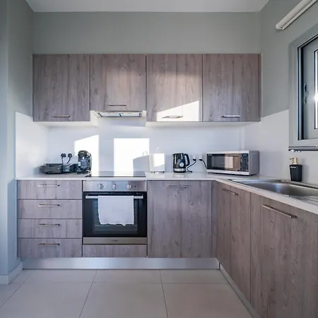 Majestic Sunset Salt Views 300m From 拉纳卡