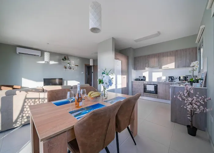 Apartment Majestic Sunset Salt Views 300m From Larnaca