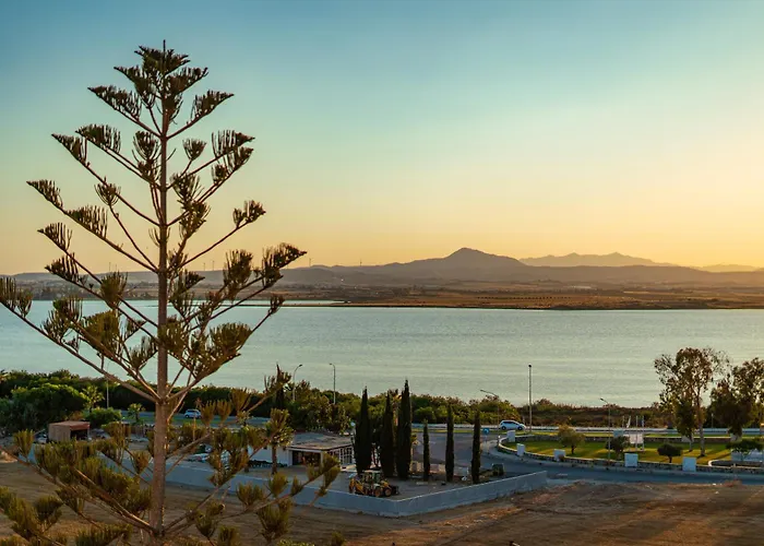 Majestic Sunset Salt Views 300m From Apartment