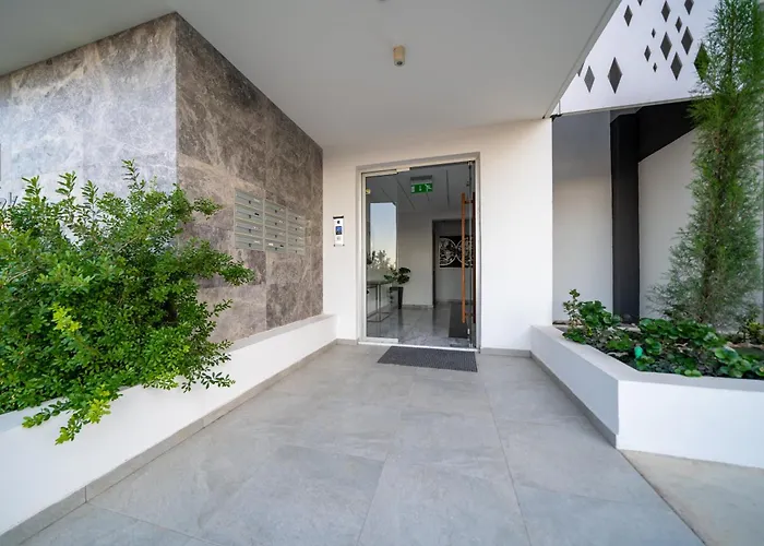 Majestic Sunset Salt Views 300m From Apartment