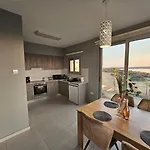 דירה Majestic Sunset Salt Views 300m From