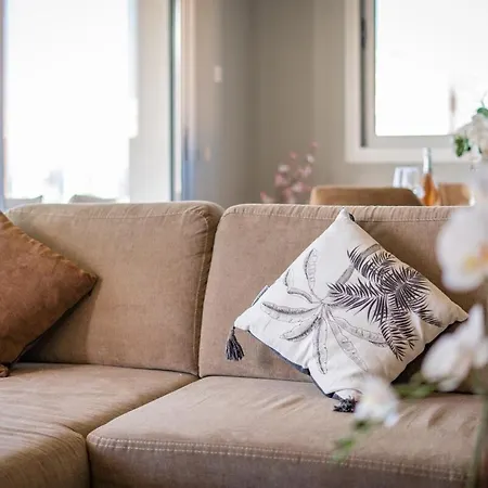 Апартаменты Majestic Sunset Salt Views 300m From *