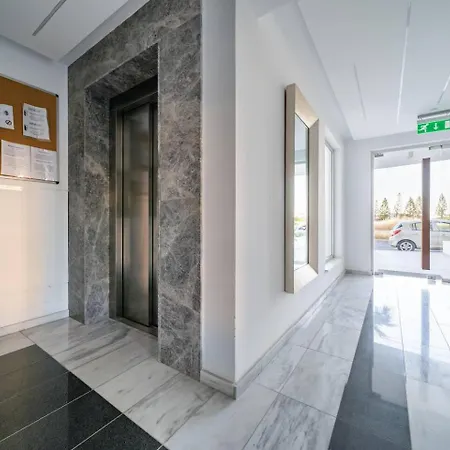 Majestic Sunset Salt Views 300m From Апартаменты