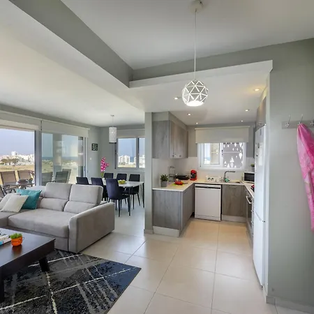 Majestic Sunset Salt Views 300m From לרנקה