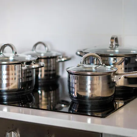 Апартаменти Majestic Sunset Salt Views 300m From