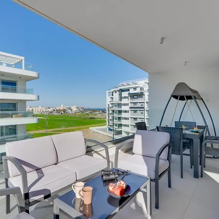 Apartament Majestic Sunset Salt Views 300m From Larnaca