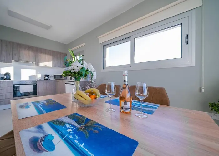 Majestic Sunset Salt Views 300m From *