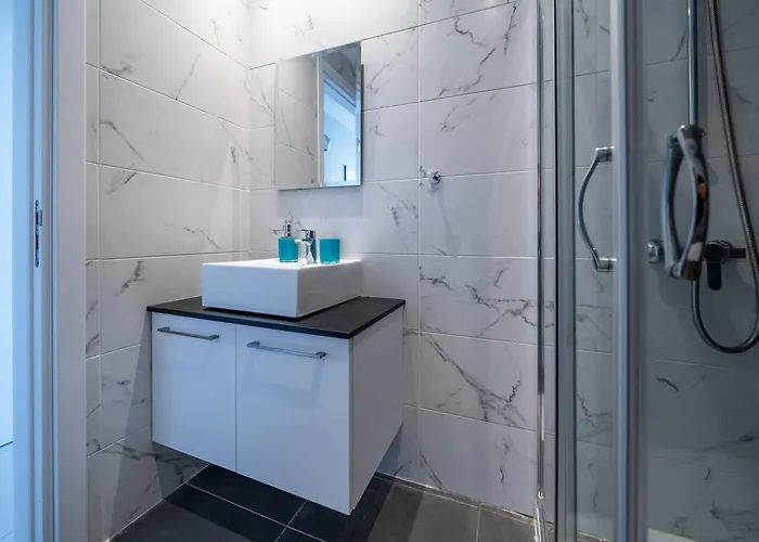 Majestic Sunset Salt Views 300m From Ларнака