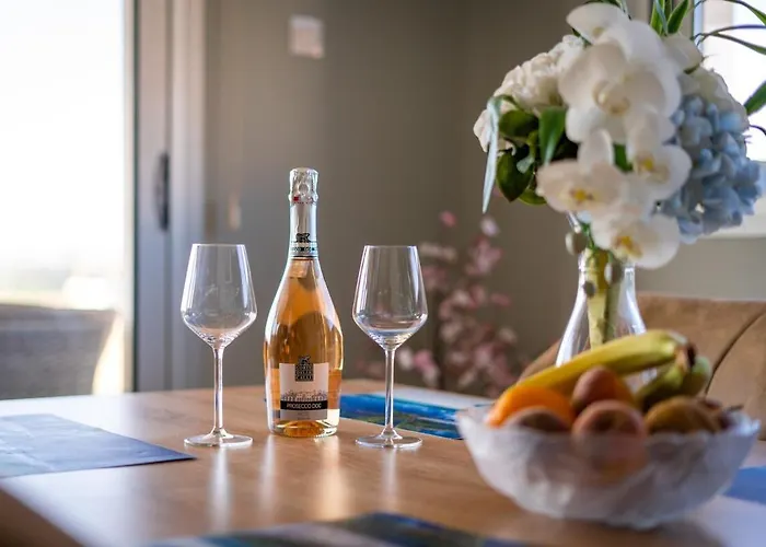 Апартаменти Majestic Sunset Salt Views 300m From *