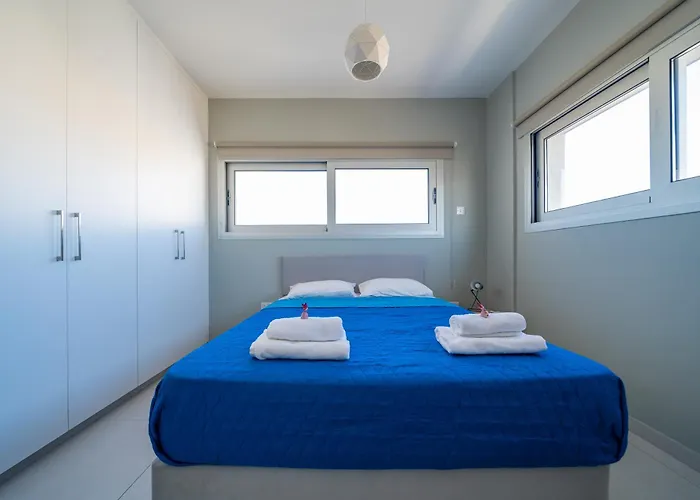 Majestic Sunset Salt Views 300m From